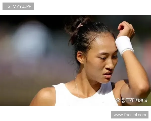 郑钦文复出首战遭逆转 0-2不敌对手